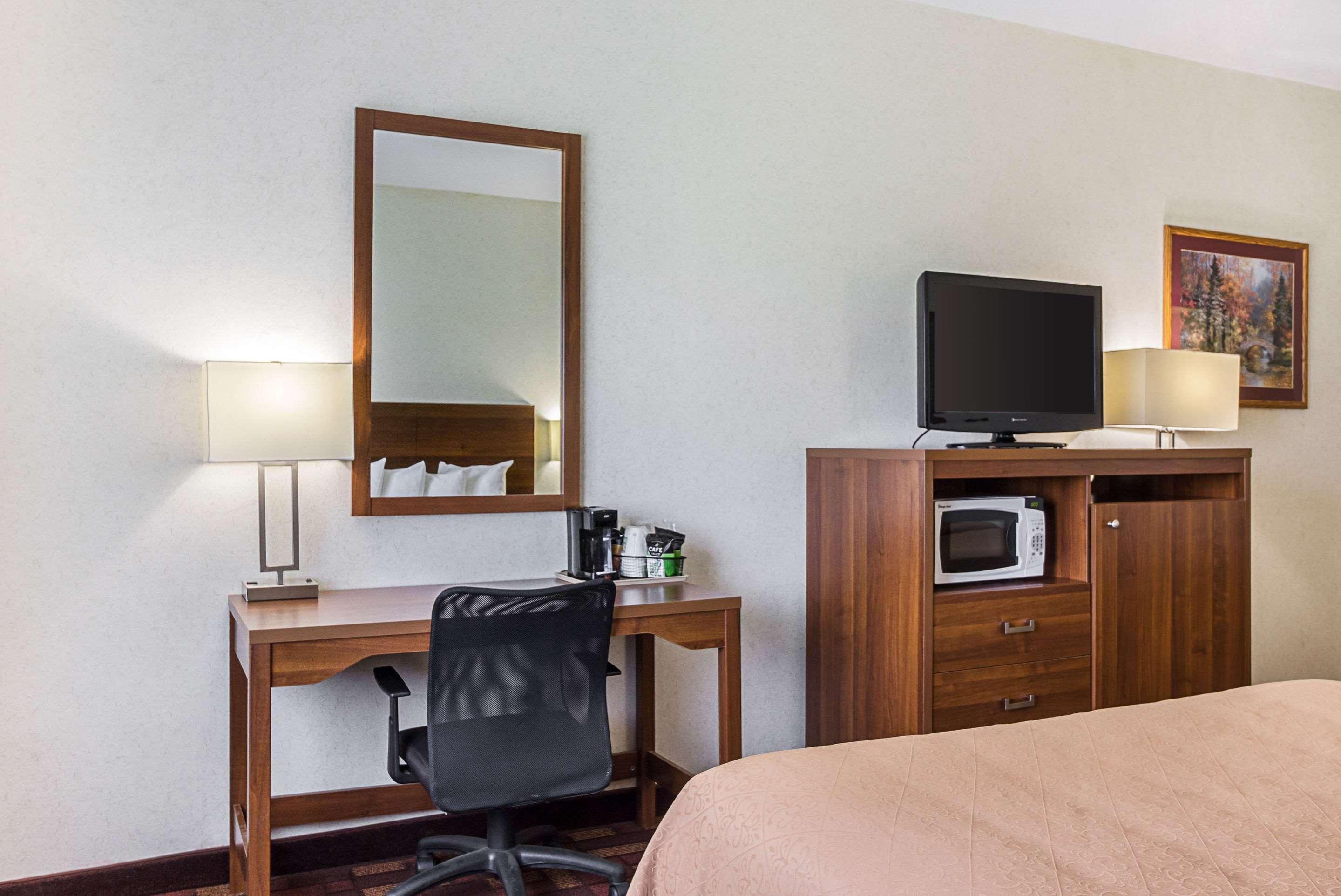 Econo Lodge Luverne Exterior foto