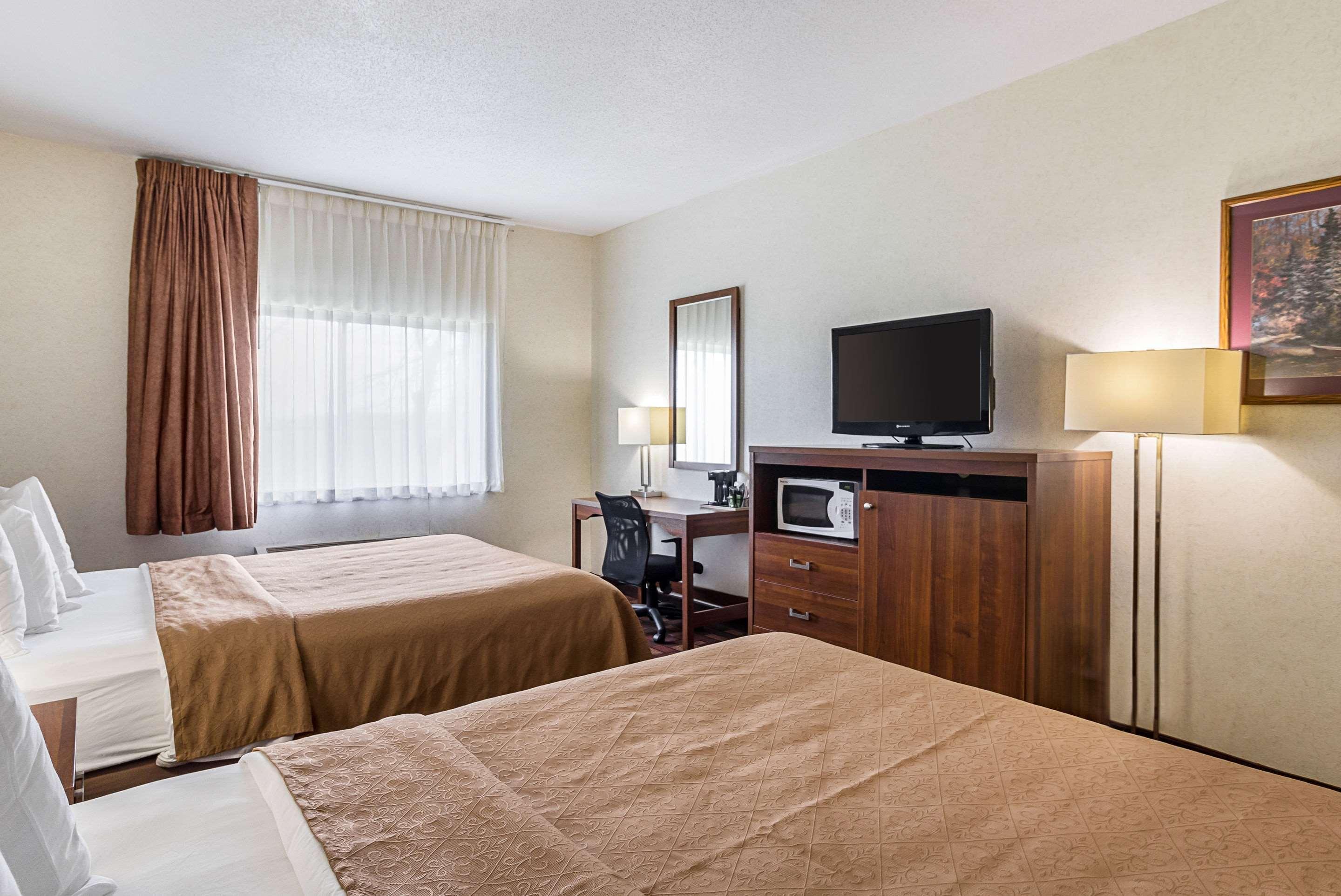 Econo Lodge Luverne Exterior foto