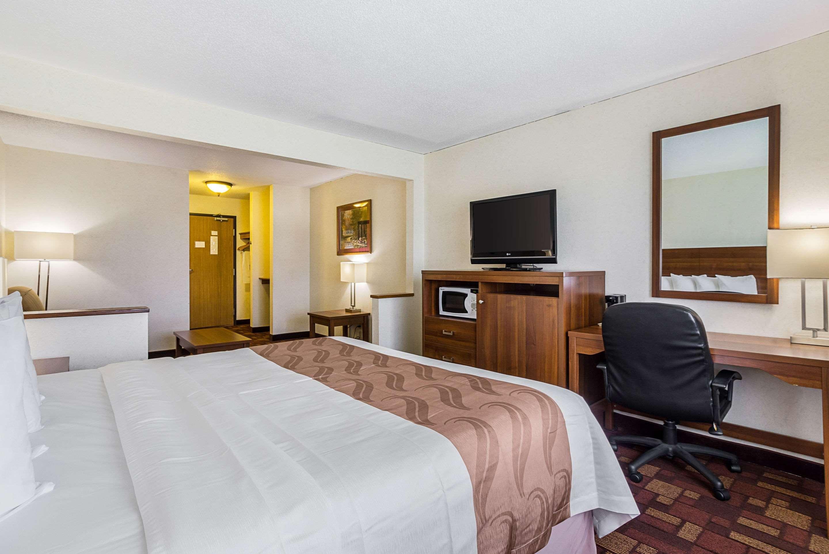 Econo Lodge Luverne Exterior foto
