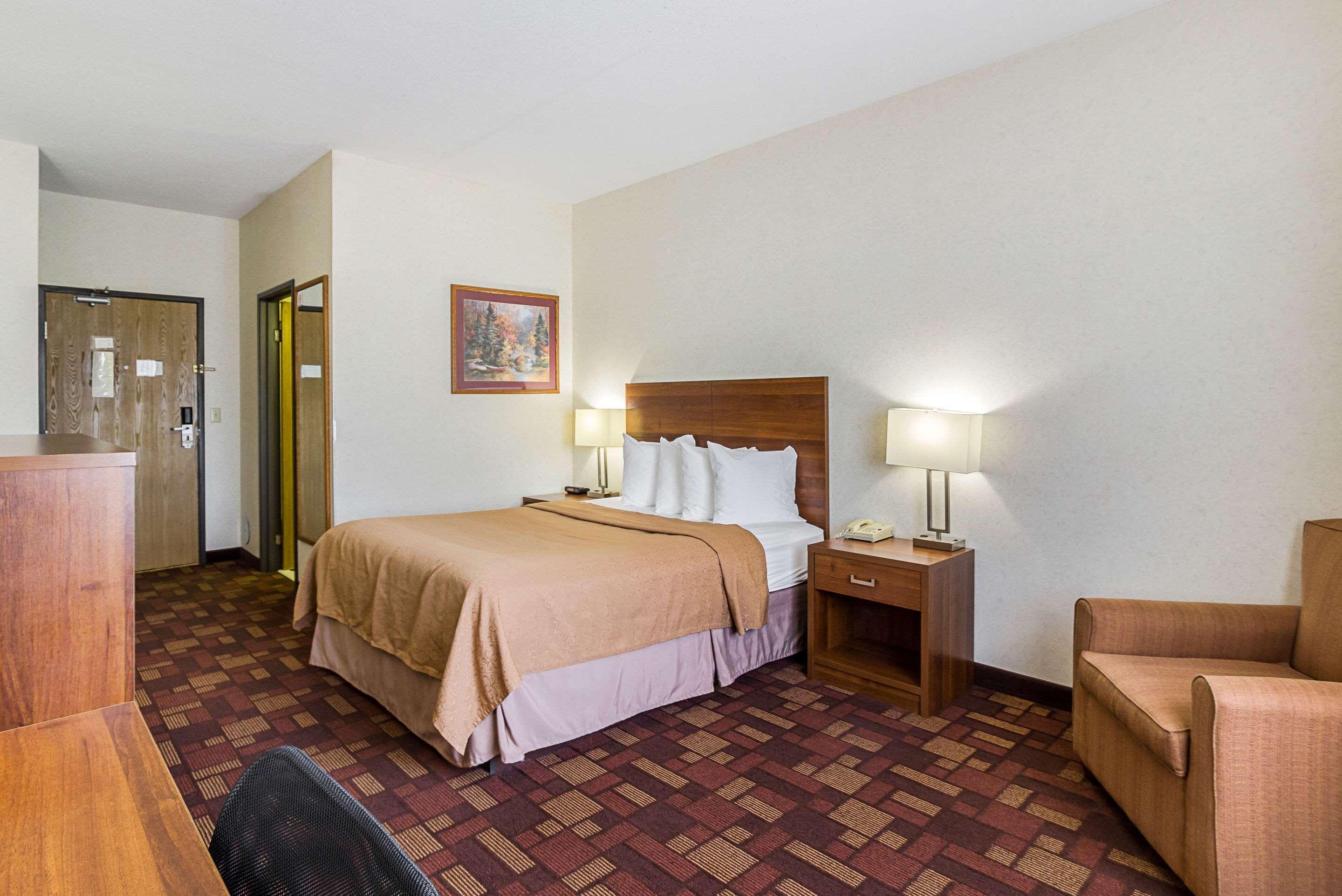 Econo Lodge Luverne Exterior foto