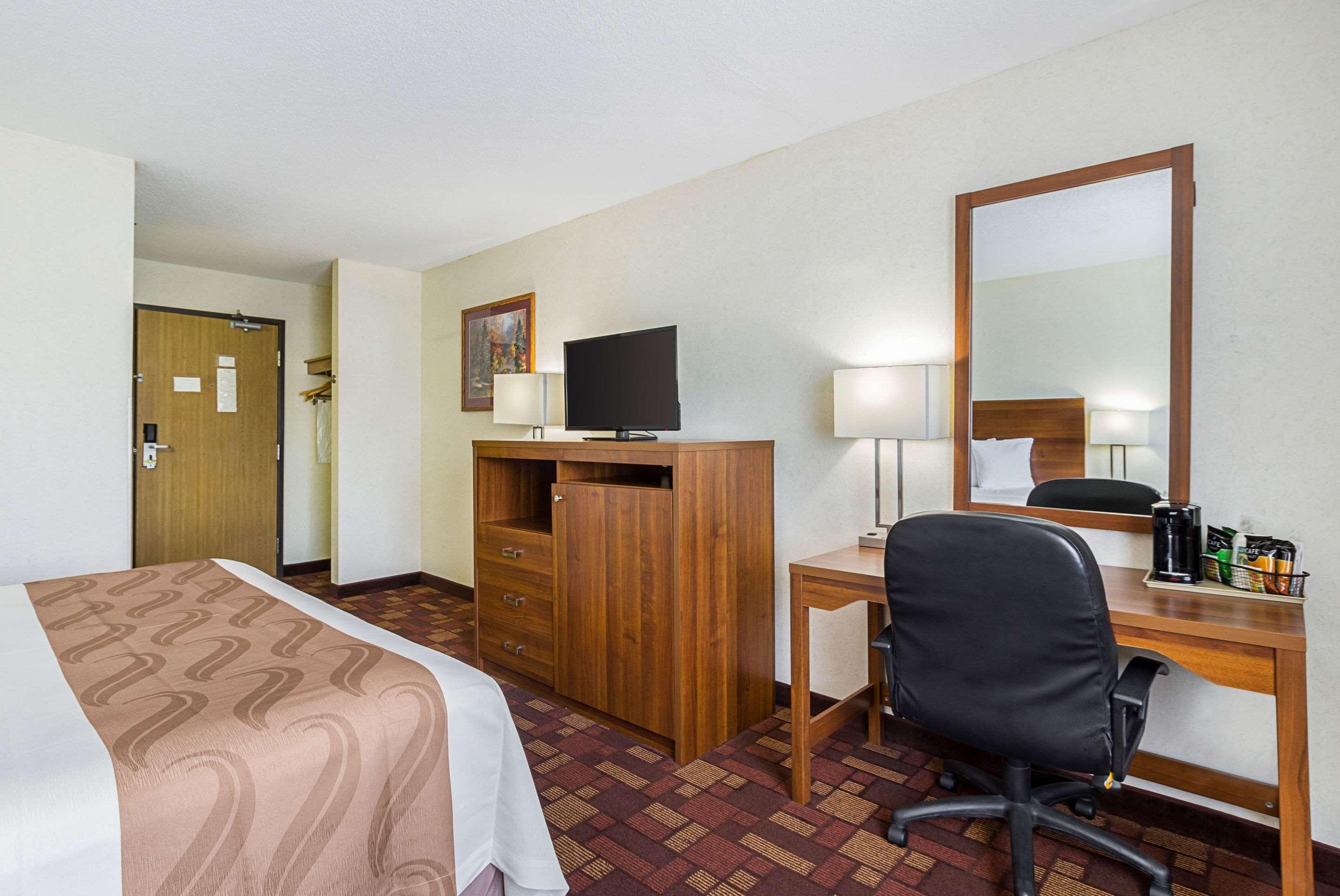 Econo Lodge Luverne Exterior foto
