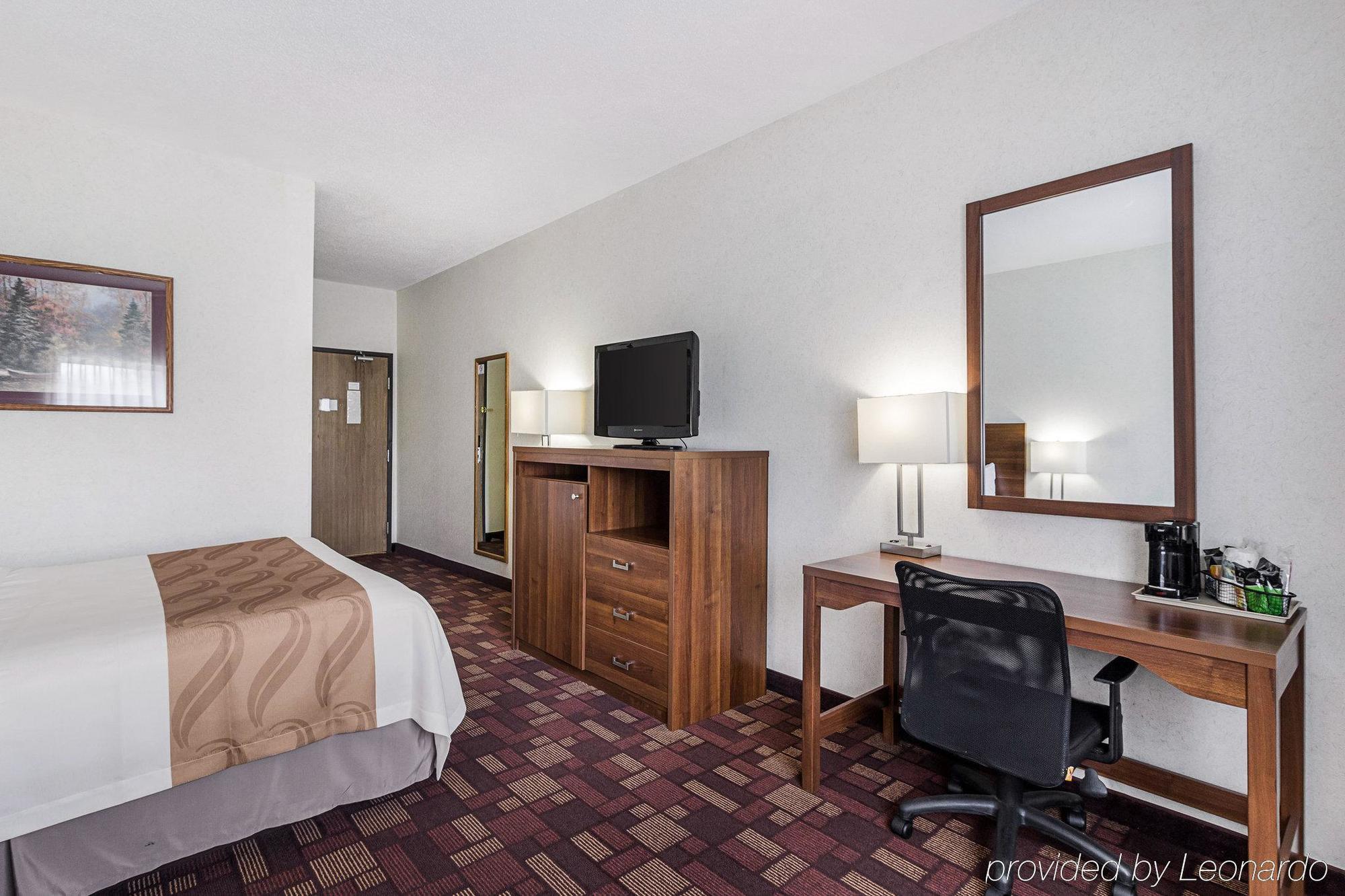 Econo Lodge Luverne Exterior foto
