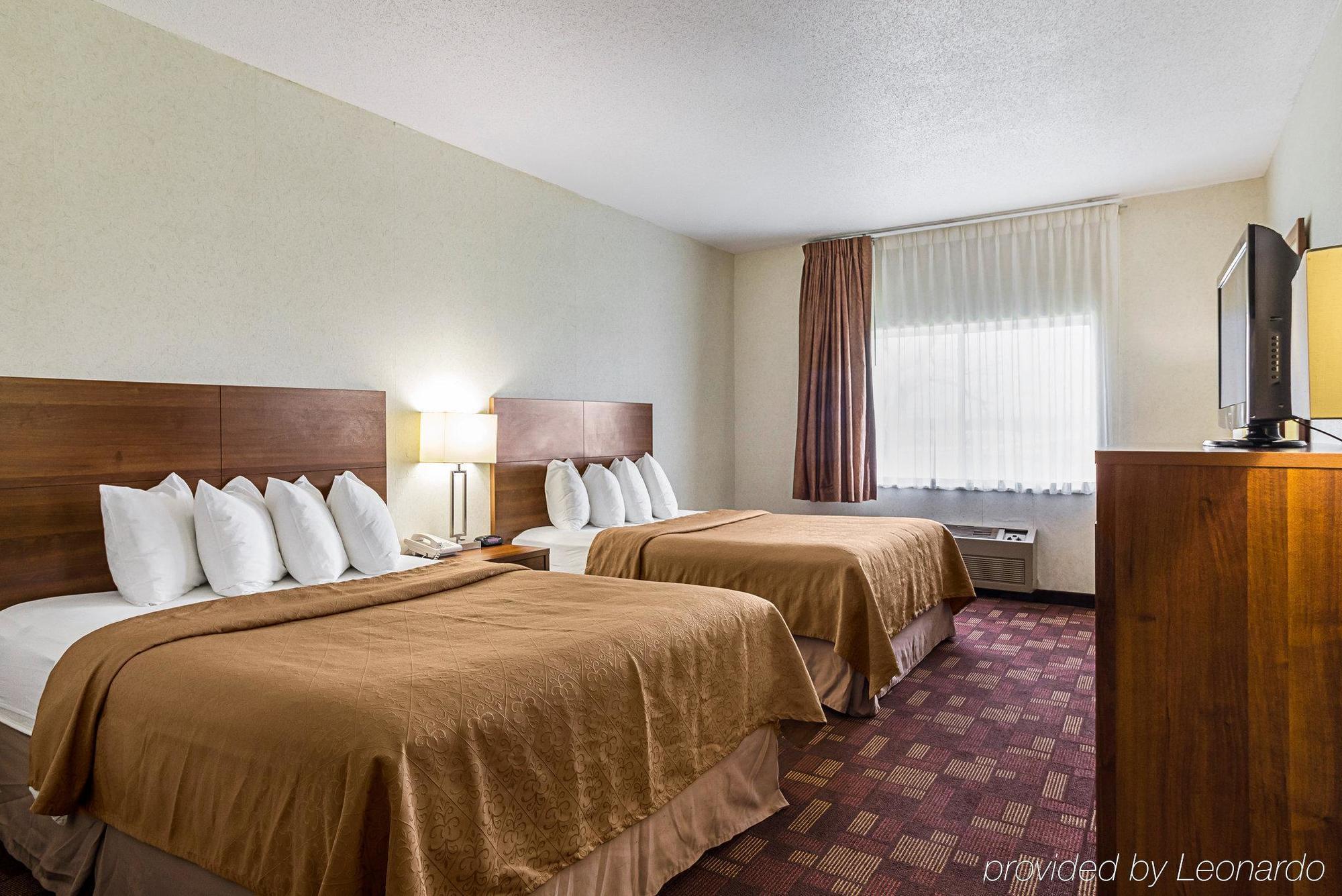 Econo Lodge Luverne Exterior foto